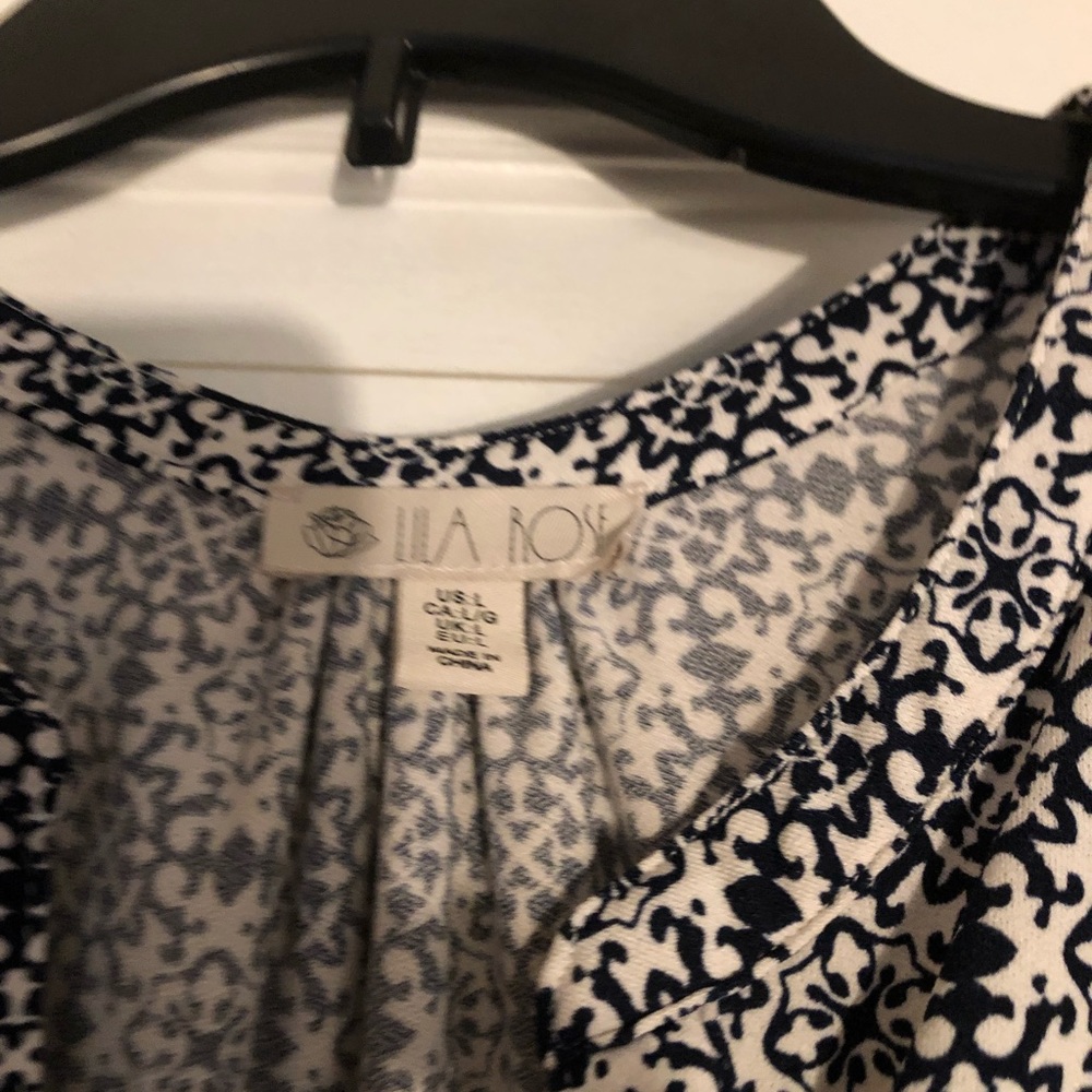 Lila rose sleeveless top